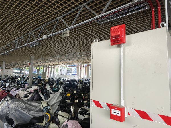 北京首批地铁站车棚投用，配备火情预警系统，走访——